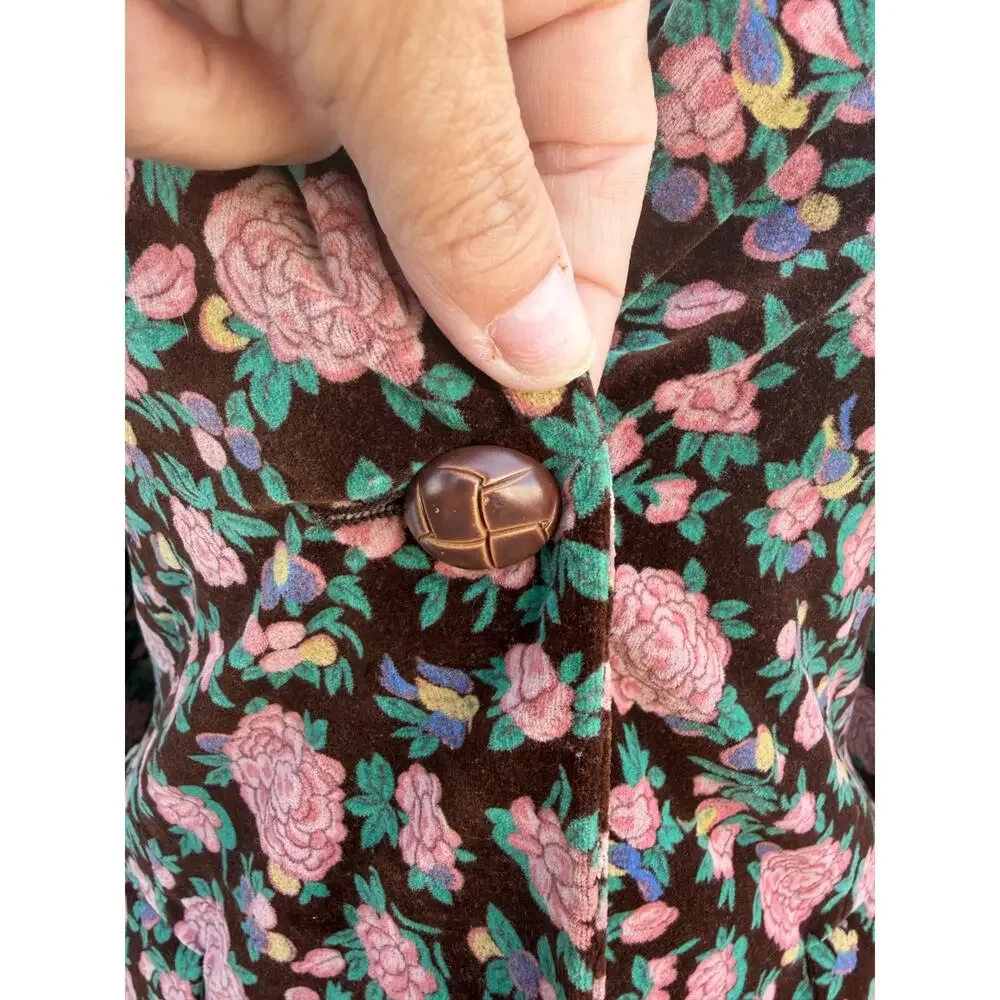 Madchen Women's Floral Blazer Pink Rose Print Fitted Button Front Size Small
